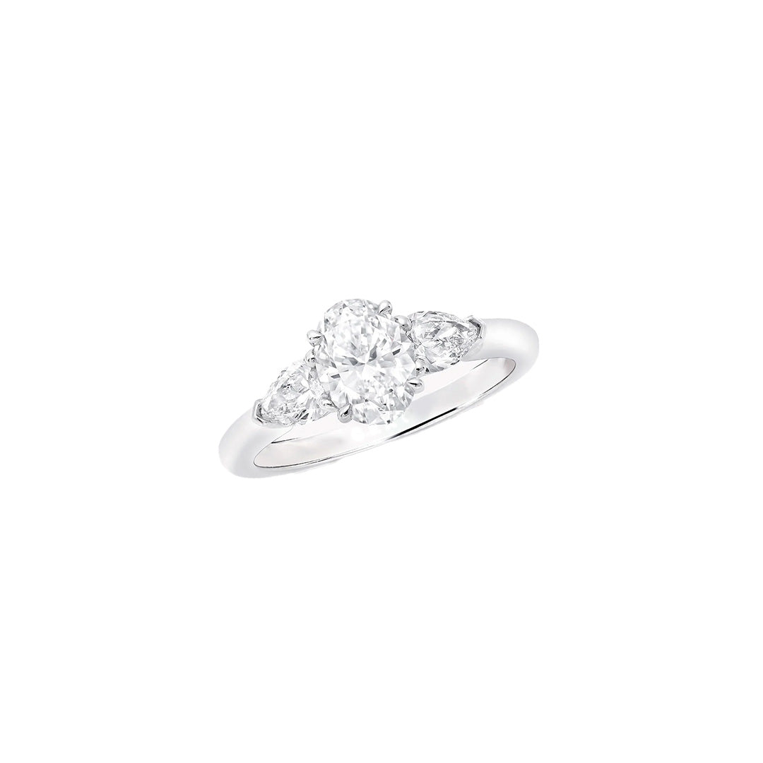 THREE-STONE OVAL DIAMOND RING
