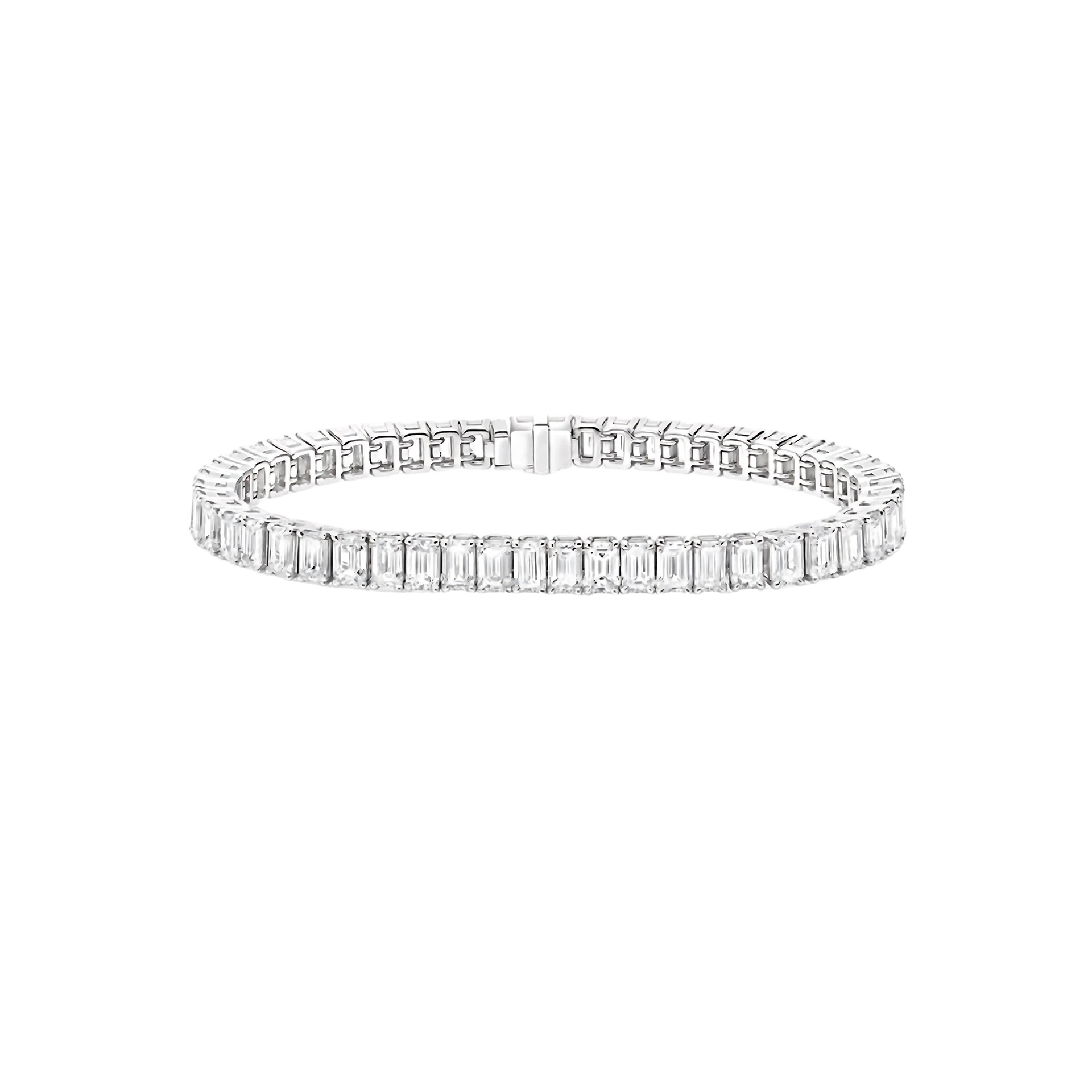 EMERALD-CUT DIAMOND TENNIS BRACELET